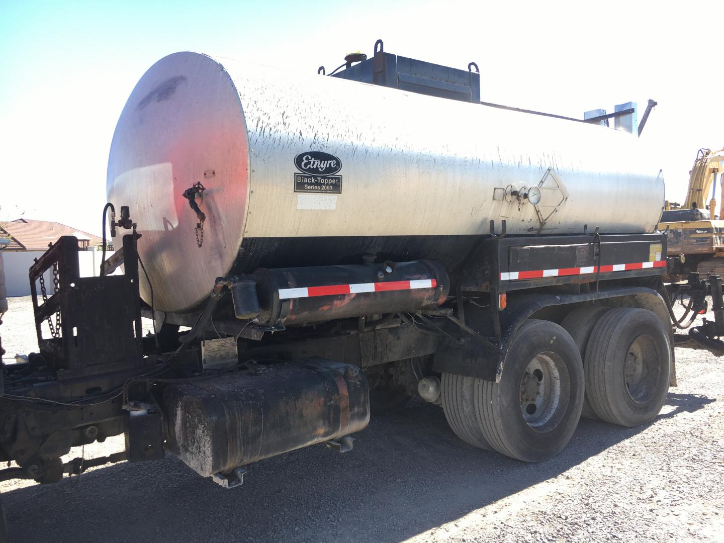 ./imagenes/INVOICE/2019/17036/CAMION PETROLIZADOR CON EQUIPO ETNYRE (34).JPG